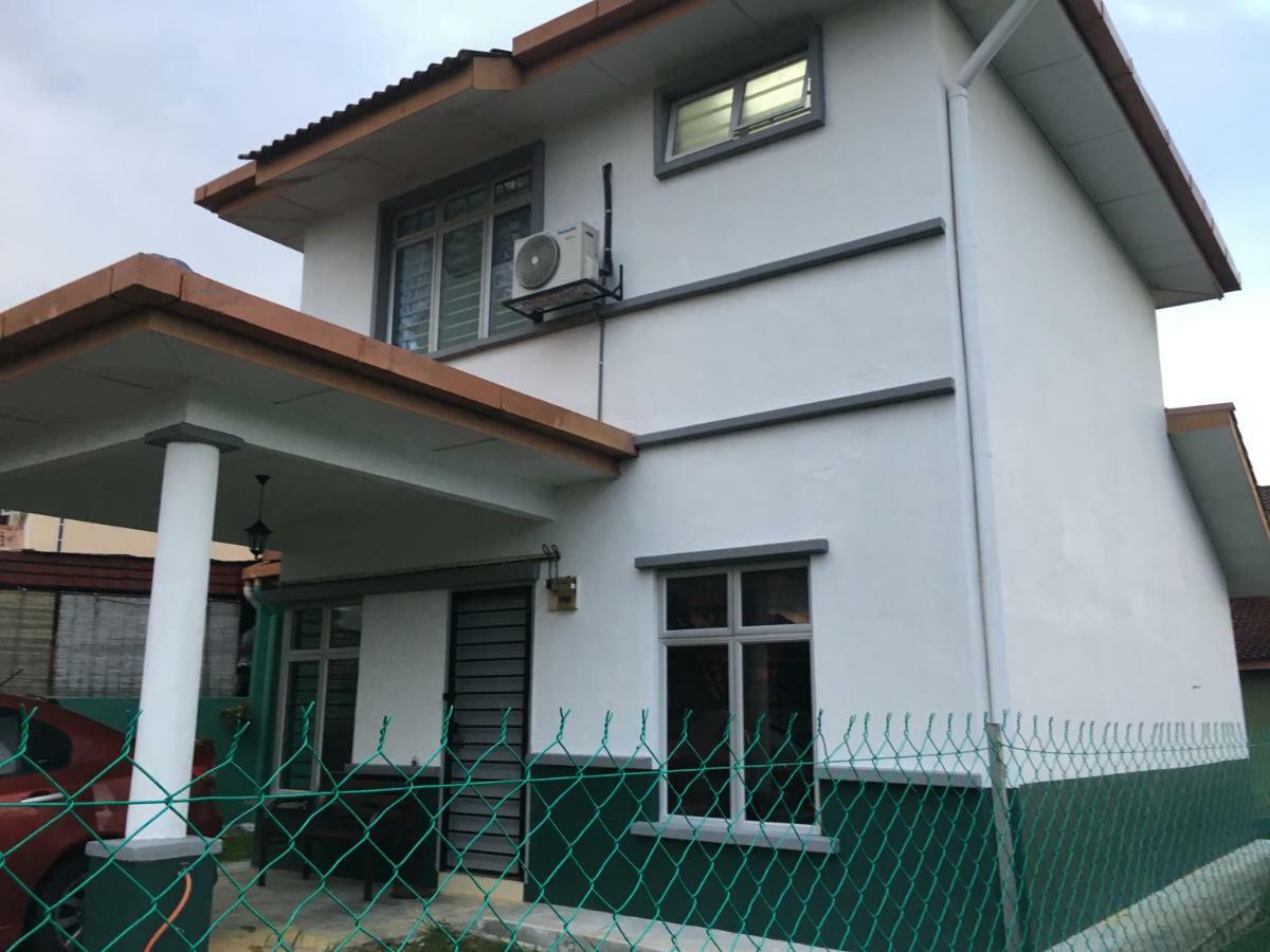 Villa Permata Impian Bangi Exterior foto